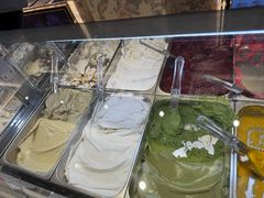 -VENCHI 闻绮(上海佛罗伦萨小镇店)