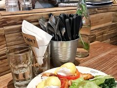 -Common Table · Brunch & Coffee