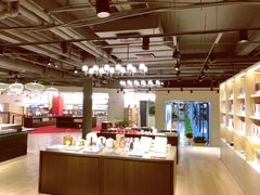 -光海书局(南京东路第一百货店)