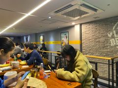 -BHC炸鸡(明洞总店)