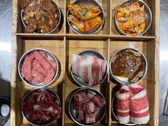 -马路牙子烧烤音乐酒馆(望京店)