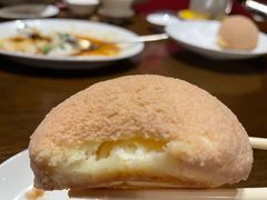 酥皮牛奶包-金玉满堂潮州酒楼(无限极荟购物广场店)