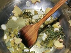 -老船舫·现做活鲜鱼馆(东郊记忆店)