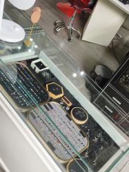 -龙之吻专业刺青·手工耳洞·纹身去色