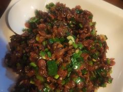 -临江餐馆二楼美食部落