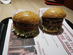 -The Habit Burger Grill 哈比特汉堡(复兴soho店)