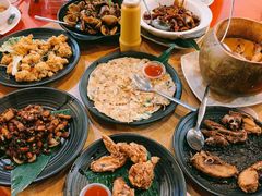 -大树下海鲜饭店
