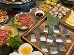 -围炉肉舍•炭烤活鳗•丹东海鲜烤肉(步行街店)