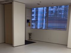 -卡罗酒店(东门晒布地铁站店)