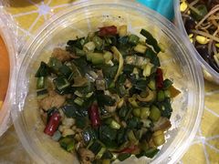 -云海肴·汽锅鸡·云南菜(天山百盛优客店)