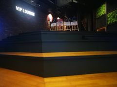 等候区的阶梯座位-CGV影城(源著IMAX店)