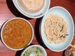 -裕兴记•蟹黄面馆(人民广场店)