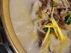 铜锅酸菜炖软骨-小吊梨汤·北京菜·烤鸭(鸟巢店)