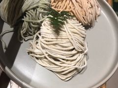 三色有机菜汁面-煲宫猪肚鸡(昆山金鹰国际购物中心店)