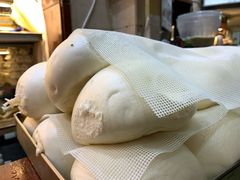 -白玉兰食品(汇联商厦店)
