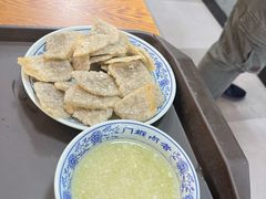 老北京炸灌肠-门框胡同百年卤煮(新街口店)