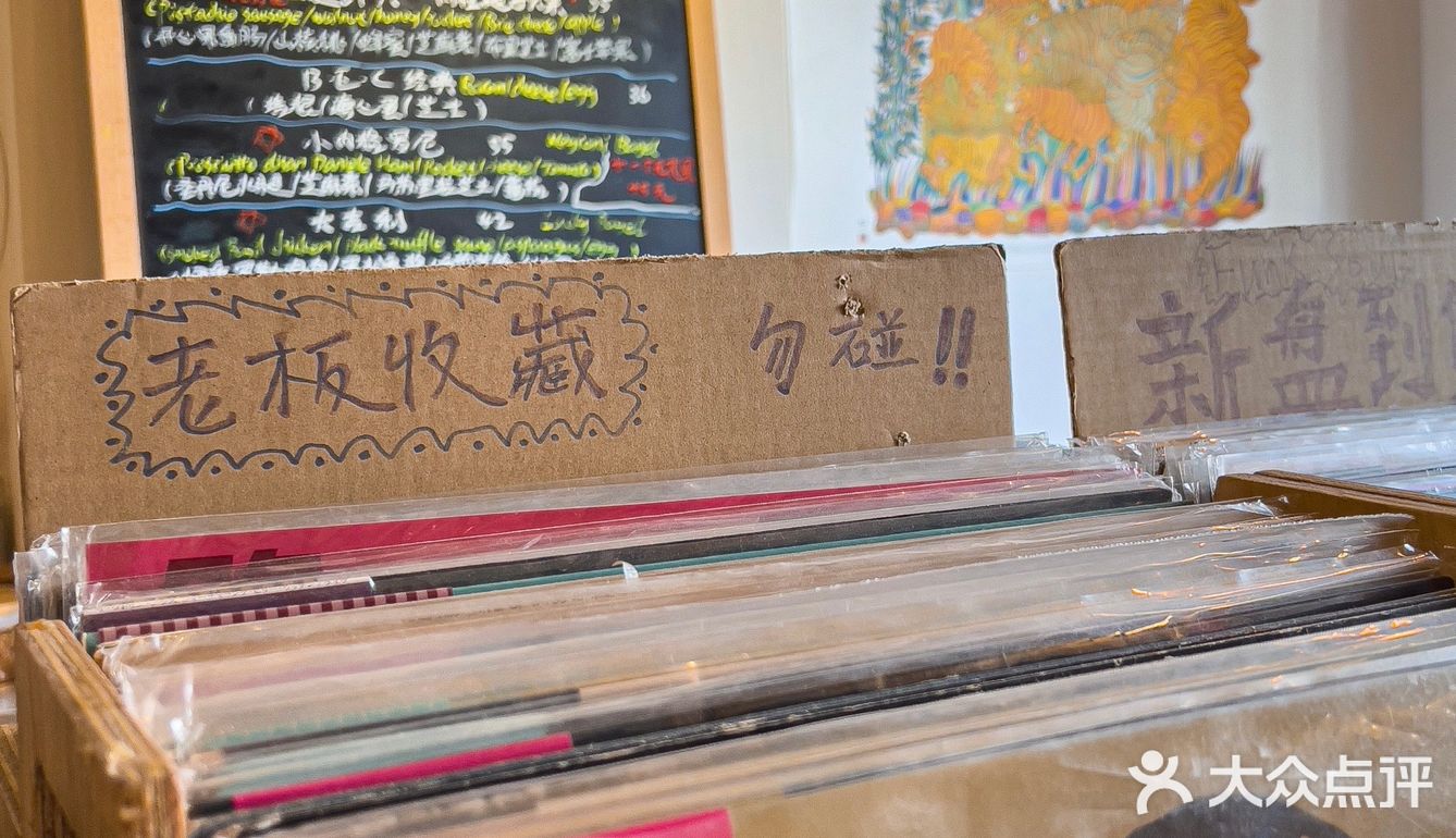 成都首家以贝果三明治主题的转角咖啡店