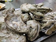 -蚝哥花姐湛江烤生蚝(美丽湾市场店)