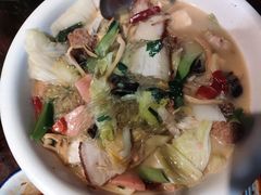-蓝田九大碗民俗食府(蓝田店)
