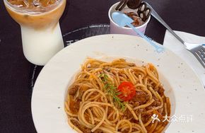 Herb Beef Sauce Pasta