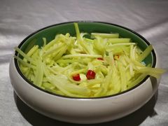 生拌马家沟芹菜-鸭王烤鸭店(三里河店)