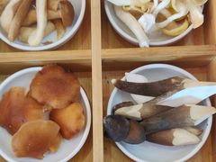 -阿婆情腊排骨火锅(金虹路店)