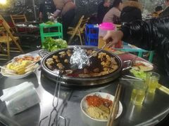 -小辣椒汤锅烧烤(温泉南街店)