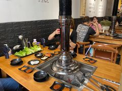 -肉甲韩国木炭烤肉(新壹街1店)