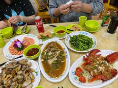 -小海豚•老字号海鲜餐厅(天涯店)