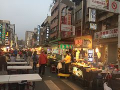 -六合夜市
