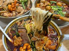 -铁锅哥米线
