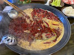-黄潇洒老火锅(九眼桥宏济巷店)