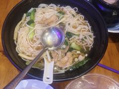 -爆炸头阿姨小四川正宗川味小吃(无任何分店)