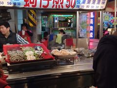 -六合夜市