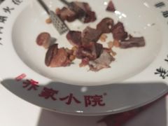 -乔家小院•非遗驴肉•青岛菜(滨河路店)