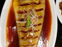 -东口码头·烧鸽子·鱼头泡饼·地方菜(金鹰悦城店)