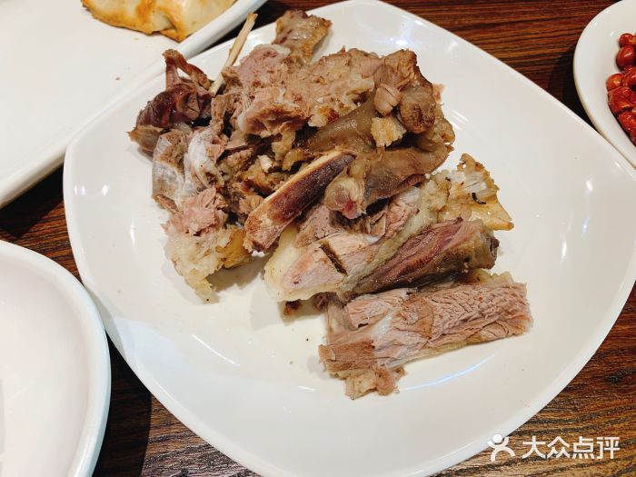 地窩子羊肉館手抓肉圖片