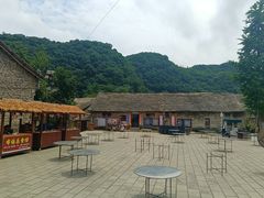 -高荡千年布依古寨旅游景区