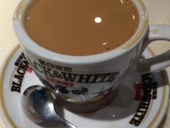 鸳鸯奶茶-龙记烧腊茶餐厅(常德路店)