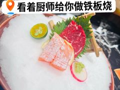 雪花和牛三文鱼刺身拼盘-牛将军•涮肉•烤肉•铁板烧(北京王府井·故宫店)