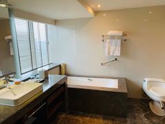 -广州中心皇冠假日酒店