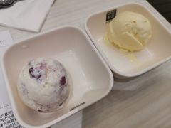 蓝莓冰激凌球-满记甜品(日月光二店)