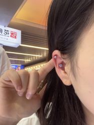 -花师傅专业手穿耳洞打耳洞穿孔