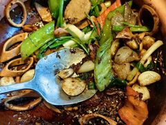 -八府香鸭·啫啫煲(华山路店)