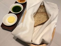 -GreyWhale灰鲸餐厅(武汉国际广场店)
