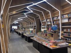 -覔书店(壹方城店)