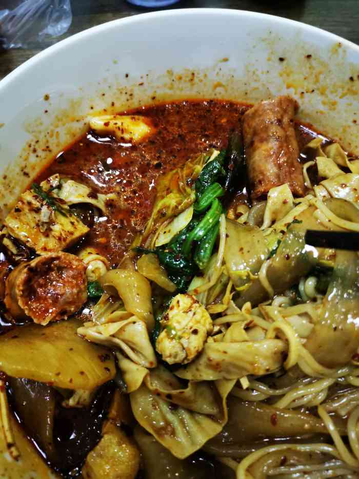 枫林砂锅麻辣烫-"枫林砂锅麻辣烫地址:欧亚车百斜对面 迎.