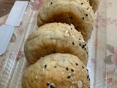 -金色麦甜糕点(面包.蛋糕.华苑店)