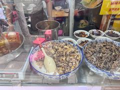 -文山荷鲜居(翠湖店)