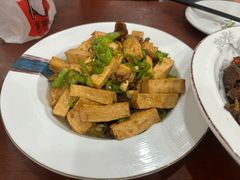 -湖南人家湘菜馆(镇江路店)